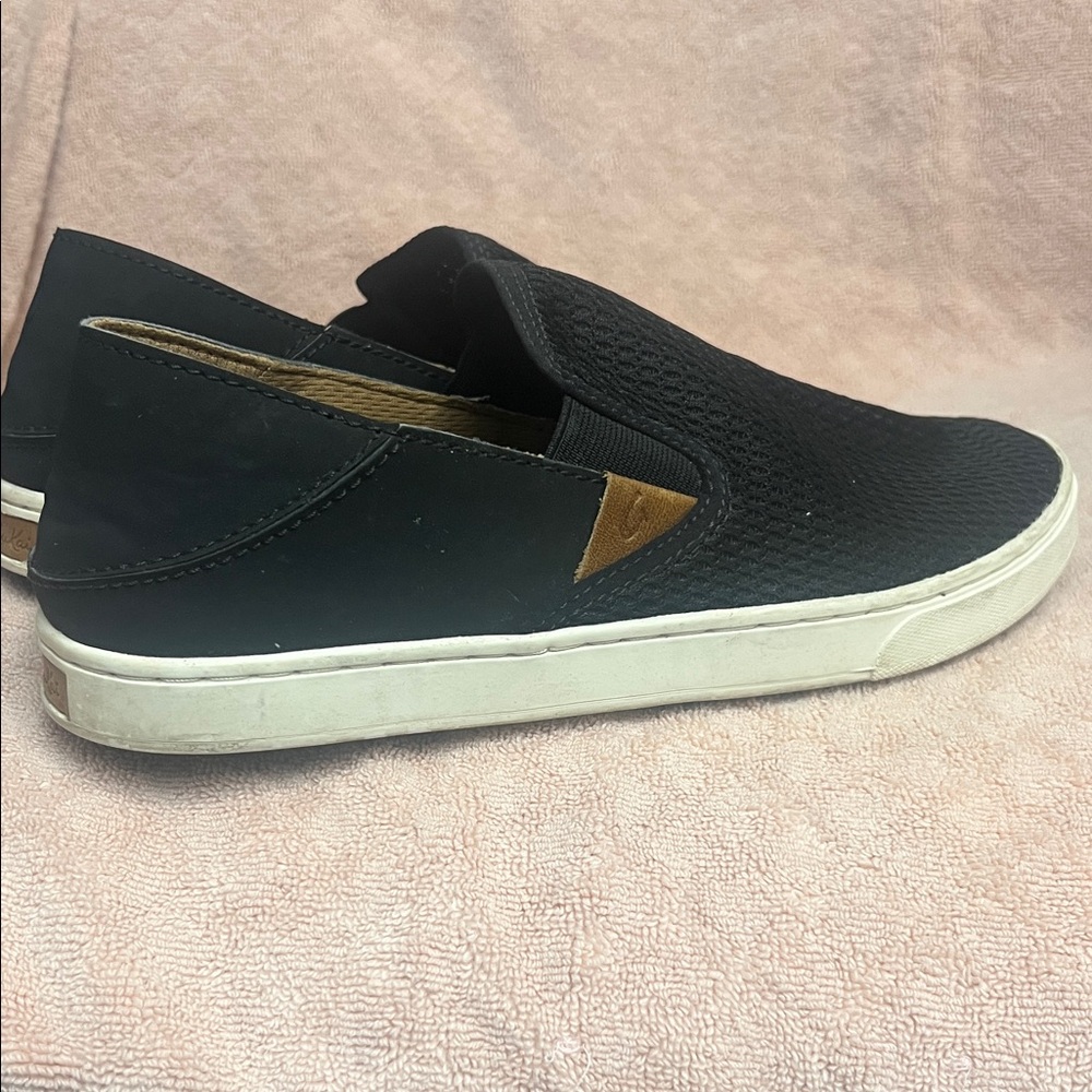 Olukai Pehuwa US W 8.5 EU 38.5 Rubber sole Black Slip on